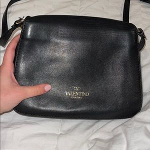 VALENTINO SOFT LEATHER CROSS BODY